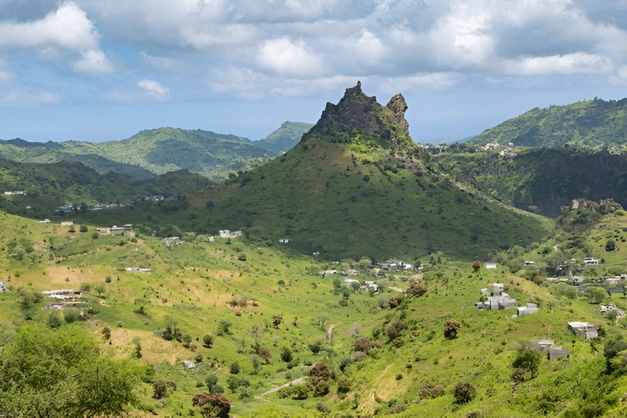 Volta à Ilha Santiago