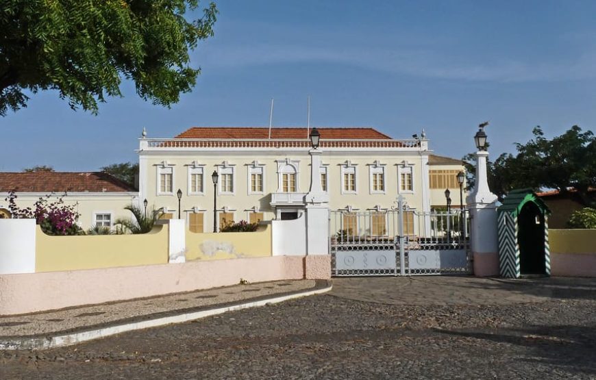 Praia: Passeio Turístico Guiado pela Cidade