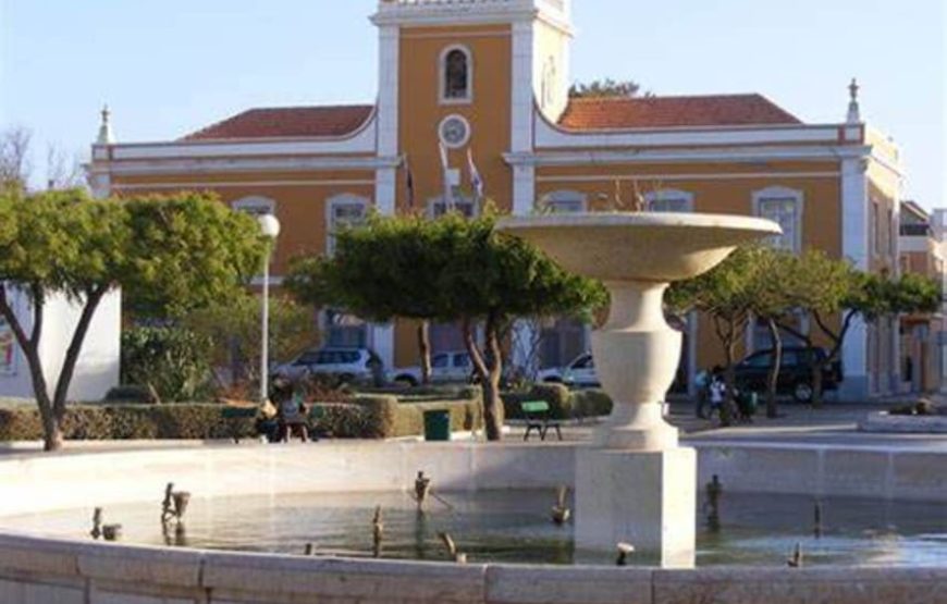 Praia: Passeio Turístico Guiado pela Cidade