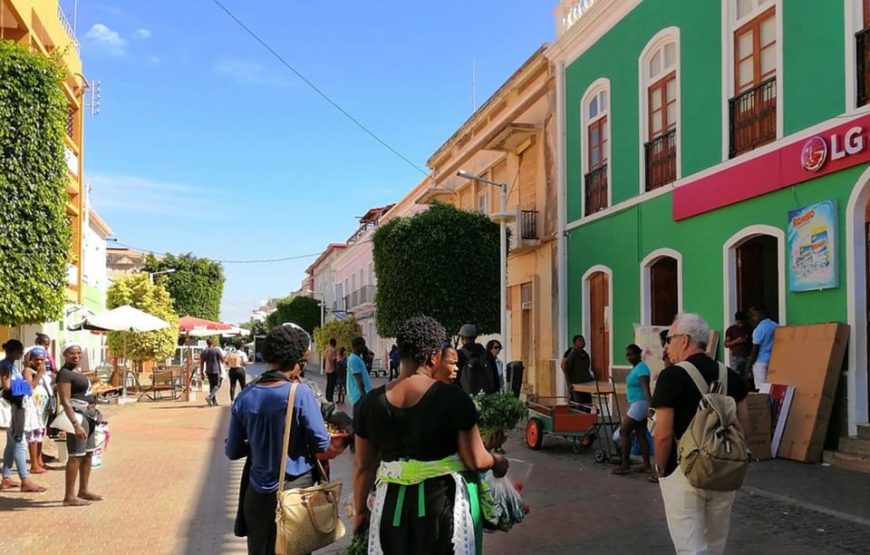 Praia: Passeio Turístico Guiado pela Cidade