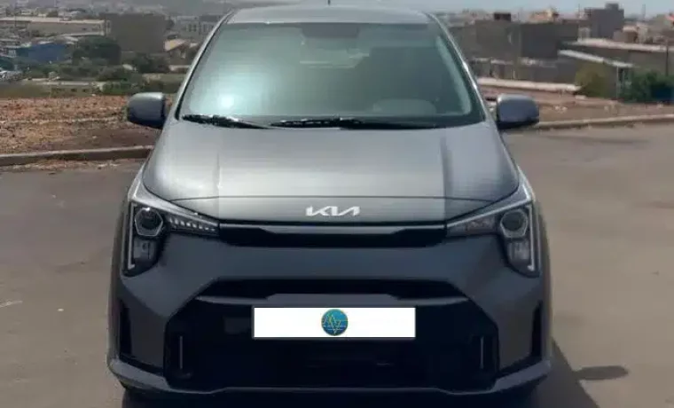 Alugar Kia Picanto Cinza em Cabo Verde