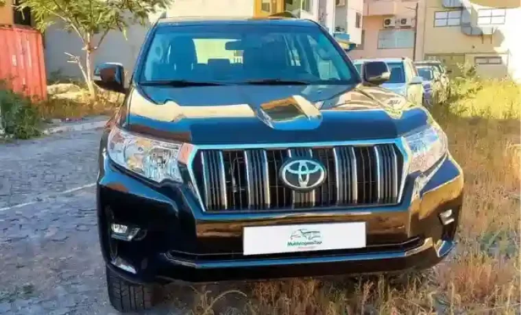 Alugar Toyota Land Cruiser Prado em Cabo Verde